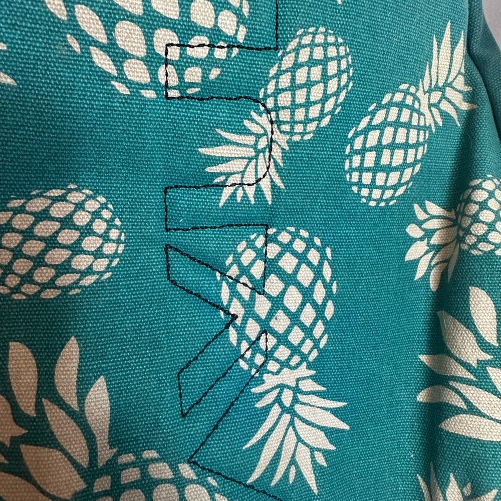 Kavu green Rope Sling Bag with pineapple print - Picture 8 of 14